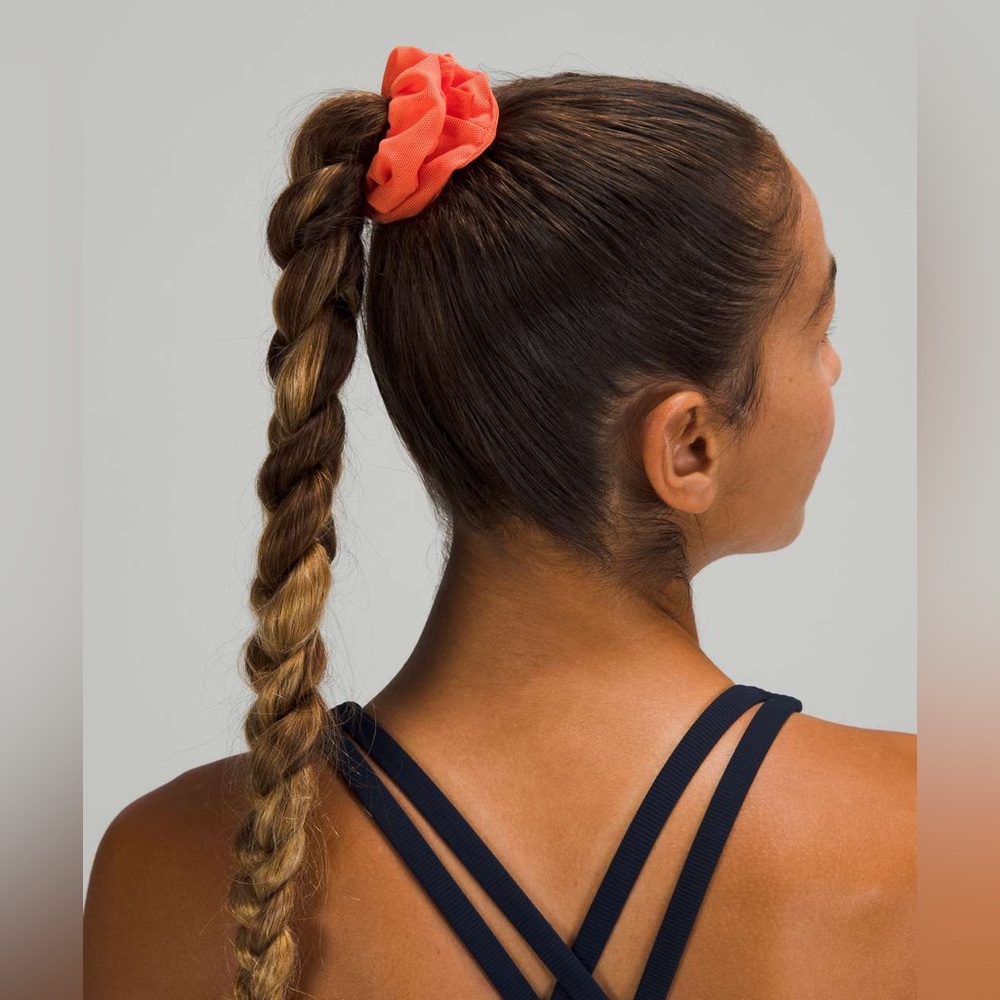 🌟FREE🌟 Lululemon Uplifting Scrunchie Power Mesh Warm Coral Orange Sport Hair Tie